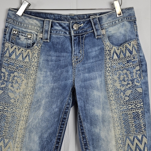 Rare hard to find Miss Me stone wash embroidered skinny jeans size 27 - Picture 2 of 15